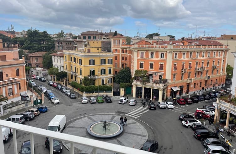 จตุรัสกาเปรร่า