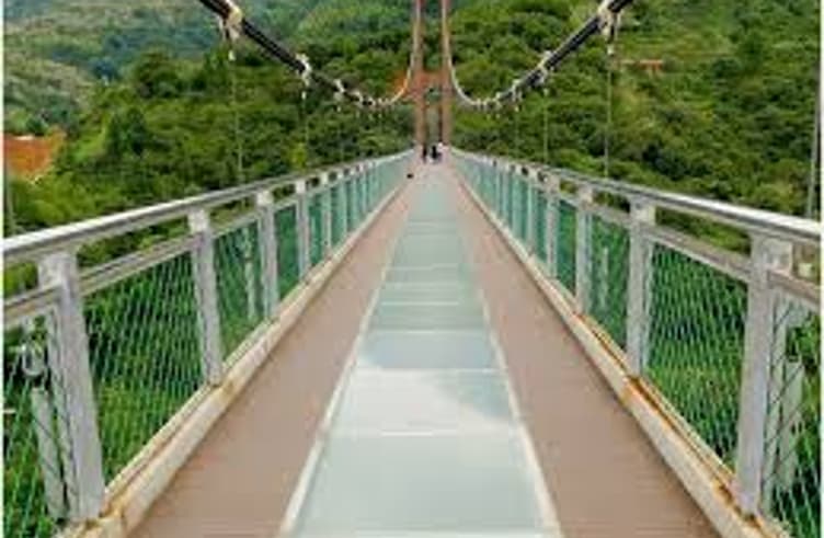 สะพานกระจกหวงหลิง