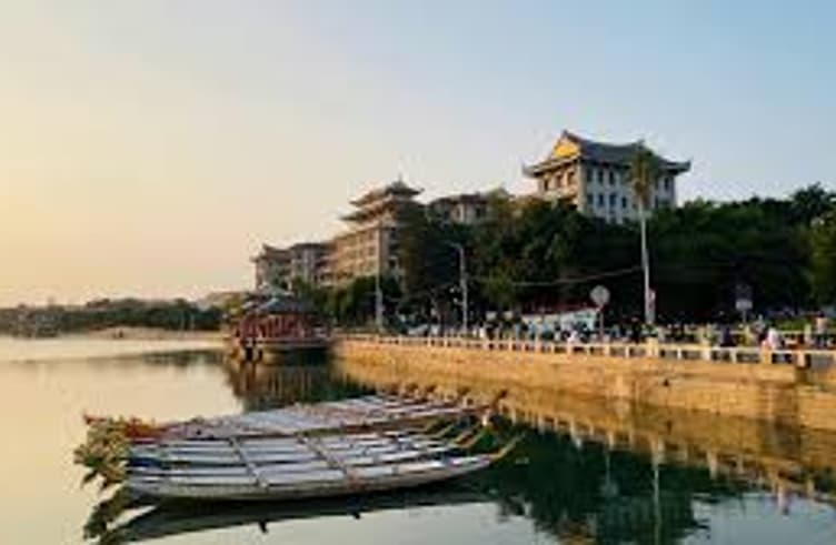 สระเรือมังกร