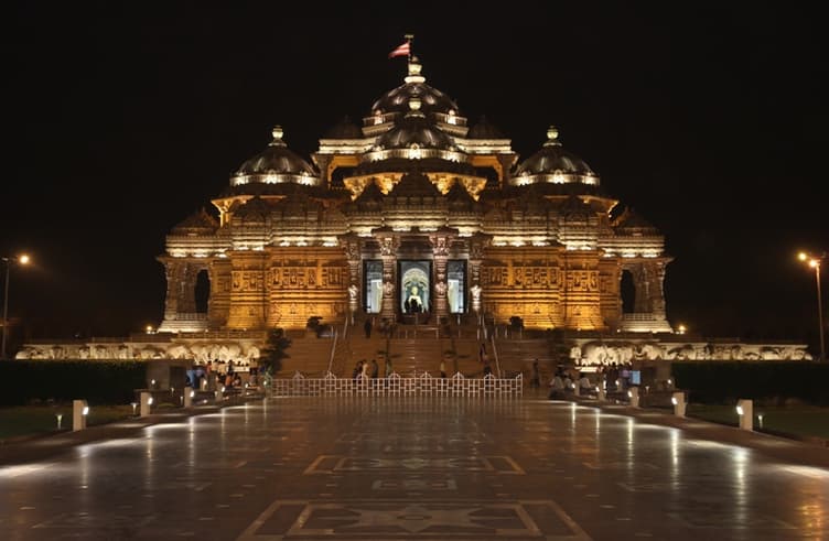 วัดอัครซาดาม