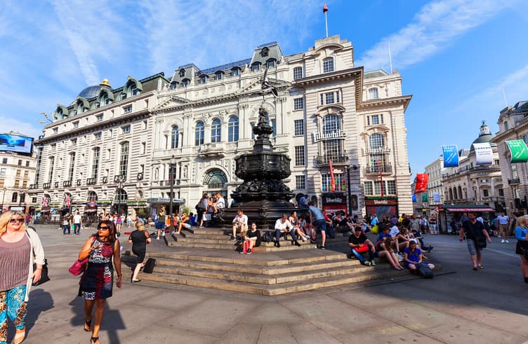 พิคคาดิลลี่เซอร์คัส