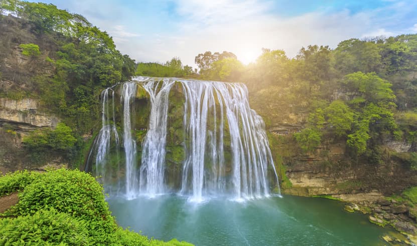 ทัวร์จีน กุ้ยหลิน 5 วัน 4 คืน KWEAQ0425 หมู่บ้านวูเจียงจ้าย น้ำตกหวงกั่วซู่ ช็อปปิ้งถนนคนเดินชิงหยุน วัดโบราฌเซียนหมิง บิน AQ (BKK)       