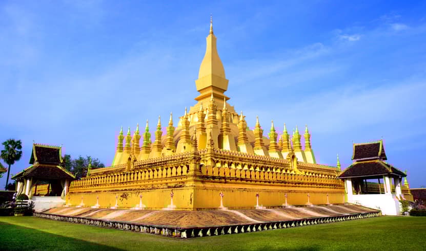 ทัวร์ลาว เวียงจันทร์ วังเวียง 3 วัน 2 คืน พระธาตุหลวง ใส่บาตรข้าวเหนียว บิน SL