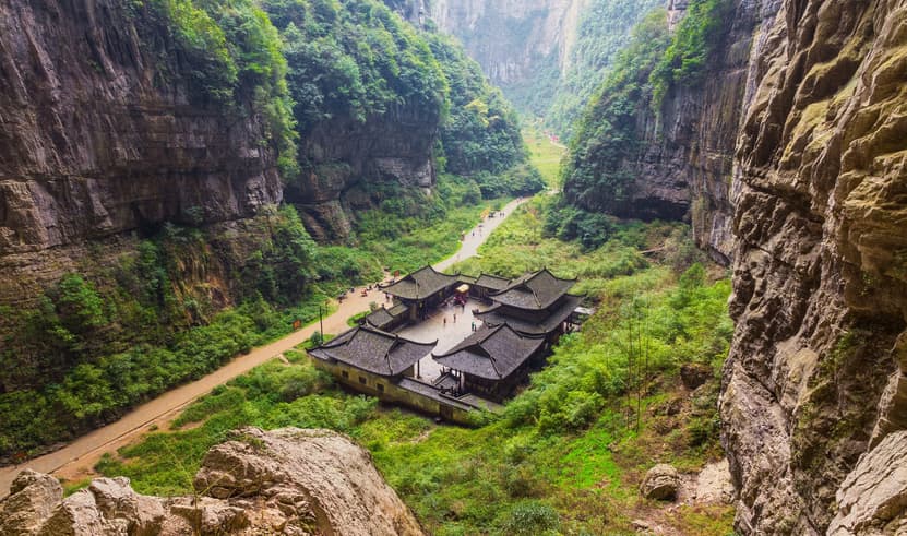 ทัวร์จีน ฉงชิ่ง 5 วัน 3 คืน ภูเขานางฟ้า อุทยานหลุมฟ้า สะพานสวรรค์ หมู่บ้านโบราณฉือชี่โข่ว (ไม่เข้าร้านรัฐบาล) บิน SL (DMK)