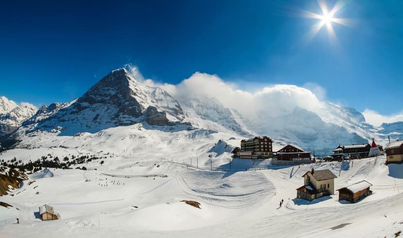 ทัวร์ยุโรปตะวันตก ฝรั่งเศส สวิตเซอร์แลนด์ อิตาลี 7 วัน 4 คืน ยอดเขาจุงเฟรา หอไอเฟล บิน EK (BKK)