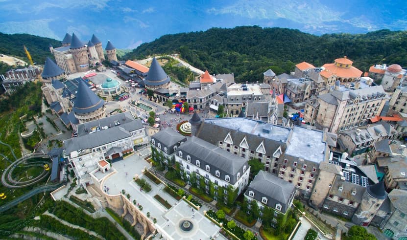 ทัวร์เวียดนามกลาง ดานัง ฮอยอัน 4 วัน 3 คืน ล่องเรือกระด้ง วัดลินห์อึ๋ง พักบาน่าฮิลล์ 2 คืน (ไม่เข้าร้านรัฐบาล) บิน EK (BKK)