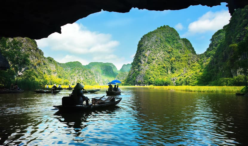 ทัวร์เวียดนาม ฮานอย นิงห์บิงห์ 4 วัน 3 คืน ล่องเรือตามก๊ก วัดเฉินก๊วก Mega grand world บิน VZ (DMK)