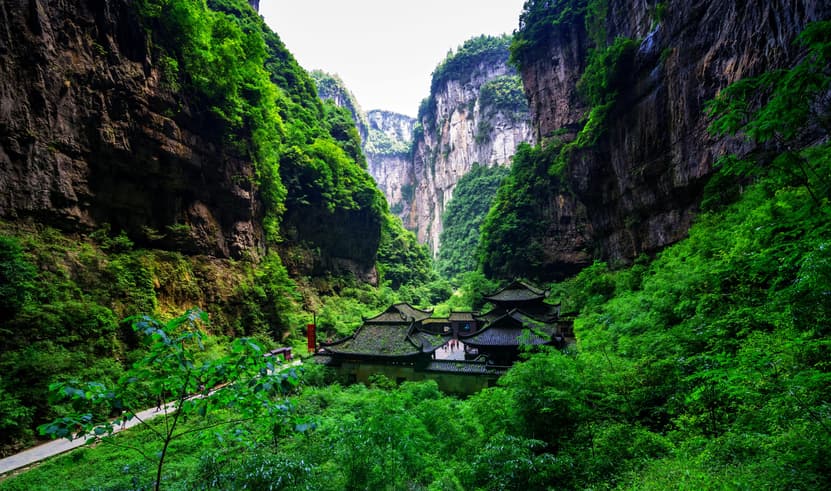 ทัวร์จีน ฉงชิ่ง 6 วัน 5 คืนZGCKG-25283U อู่หลง อุทยานหลุมฟ้าสะพานสวรรค์ ฉงชิ่ง เฉียนเจียง บิน 3U (BKK)