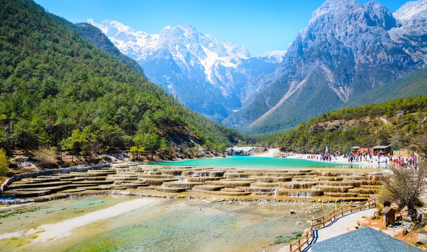 ทัวร์จีน คุนหมิง 5 วัน 4 คืน BT-KMG48_KY หุบเขาพระจันทร์สีน้ำเงิน ภูเขาหิมะมังกรหยก สวนดอกไม้ฮวาอวี่มู่ฉ่าง สระมังกรดำ บิน KY (BKK)