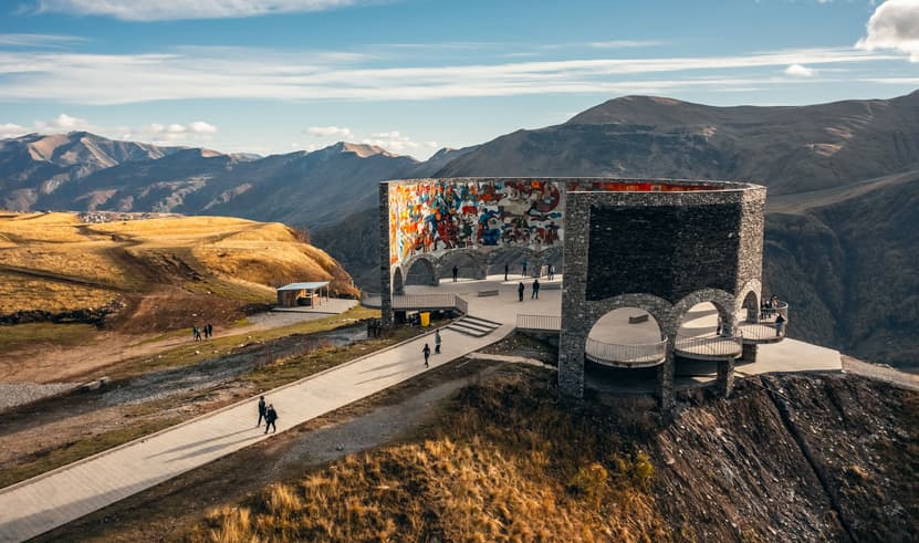 ทัวร์จอร์เจีย จอร์เจีย 8 วัน 5 คืน PV-TBS02 ป้อมนาริคาล่า มารดาแห่งจอร์เจีย โรงอาบน้ำโบราณ อะบาโนตูบานี ถนนคนเดินชาเดอร์นี่  บิน TK (BKK)