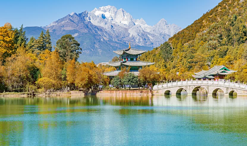 ทัวร์จีน ลี่เจียง 5 วัน 4 คืน VLJG54DR-1 บเขาพระจันทร์สีน้ำเงิน อุทยานภูเขาหิมะมังกรหยก สระมังกรดำ ช่องเขาเสือกระโจน บิน DR (BKK)