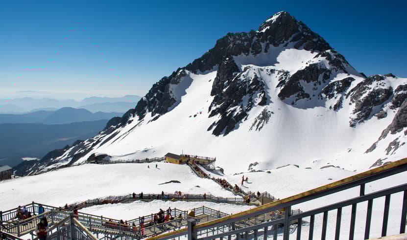 ทัวร์จีน ลี่เจียง 5 วัน 4 คืน VLJG54DR-2 วัดลามะซงจ้านหลิน พิพิธภัณฑ์จามรี วัดต้าฝ๋อ กงล้อทองคำ มืองโบราณตู่เค่อจง สระมังกรดำ บิน DR (BKK)