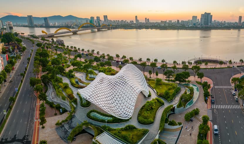ทัวร์เวียดนาม ฮอยอัน ดานัง 4 วัน 3 คืน PV-GOLDEN-VN APEC PARK สะพานมังกร สวนมหัศจรรย์ ล่องเรือกระด้ง บิน VN (BK) 