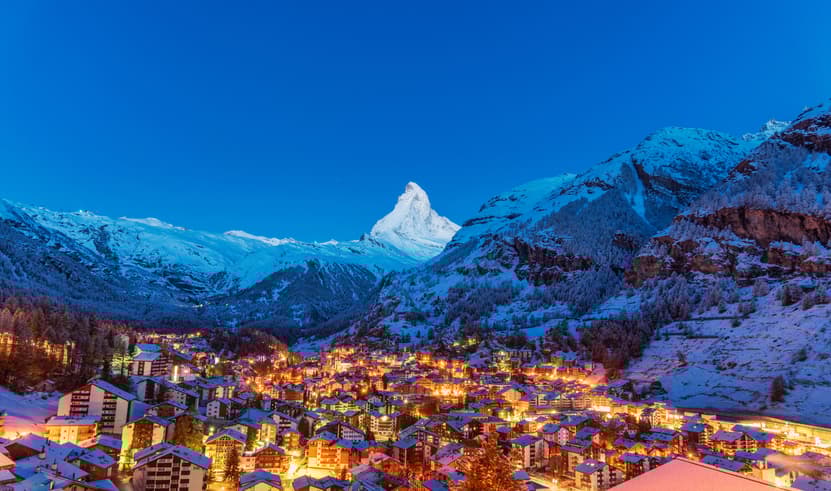 ทัวร์ยุโรป สวิตเซอร์แลนด์ 9 วัน 6 คืน GO3ZRH-TG034 ย่านเมืองเก่า มหาวิหารบาเซิล หอนาฬิกาเมืองซุก สะพานไม้ชาเปล บิน TG (BKK)      