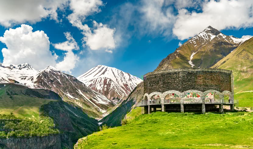 ทัวร์จอร์เจีย จอร์เจีย 8 วัน 5 คืน UIEU_017TK ป้อมนาริคาล่า โบสถ์ตรีนิตี้ สะพานแห่งสันติภาพ น้ำพุคอลคิส บิน TK (BKK)