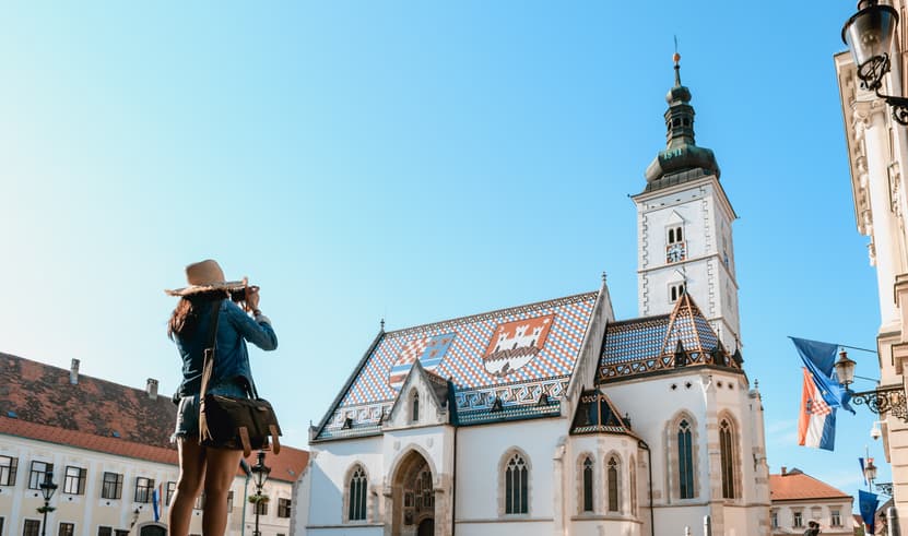 ทัวร์ยุโรป เยอรมัน ออสเตรีย สโลวาเกีย ฮังการี 9 วัน 7 คืน UIEU019 จัตุรัสมาเรียน โบสถ์เซนต์ปีเตอร์ ปราสาทครุมลอฟ บูดาเปสต์ บิน EK (BKK)