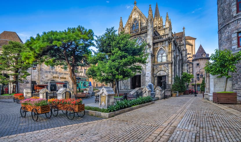 ทัวร์เวียดนาม ฮอยอัน ดานัง 4 วัน 3 คืน BT-VN666_SL Apec Park สะพานมังกร วัดลินห์อึ๋ง บาน่าฮิลล์  บิน SL (DMK)