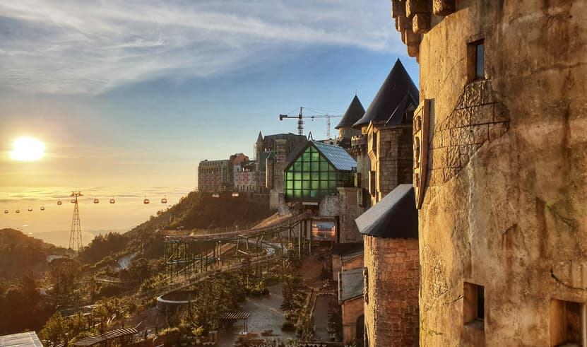 ทัวร์เวียดนาม ฮอยอัน ดานัง 4 วัน 3 คืน  2UDAD-EK006 บานาฮิลล์ วัดหลินอึ๋ง สวน APEC หมู่บ้านแกะสักหินอ่อน บิน EK (BKK)