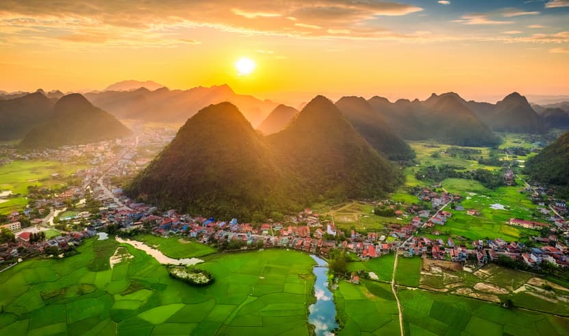 ทัวร์เวียดนาม ฮานอย ฮาหยาง ตามด๋าว BT-VN294_VZ ภูเขาเต้านางฟ้า หอธงหลุงกู่ หมู่บ้านโลโล๋จ๋าย ช่องเขามาปีแลง บิน VZ (BKK)