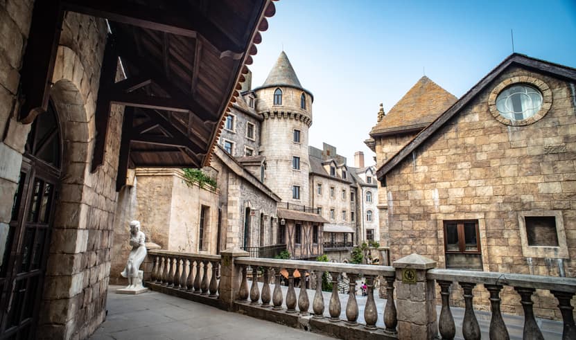 ทัวร์เวียดนาม ฮอยอัน ดานัง 3 วัน 2 คืน VEK63 วัดหลินอึ๋ง หมู่บ้านกั๊มทาน โบสถ์สีชมพู ตลาดฮาน บิน EK (BKK)