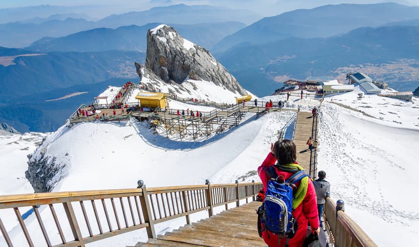 ทัวร์จีน คุนหมิง 6 วัน 5 คืน T2G-KMG15KY เมืองโบราณแชงกรีล่า ภูเขาหิมะมังกรหยก หุบเขาพระจันทร์สีน้ำเงิน สระมังกรดำ บิน KY (BKK)