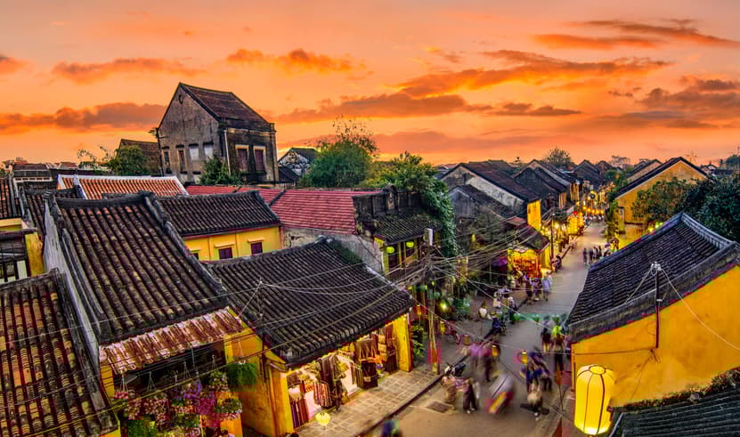 ทัวร์เวียดนาม ฮอยอัน ดานัง 4 วัน 3 คืน MYVN1-EK หมู่บ้านกั๊มทาน  เมืองโบราณฮอยอัน หมู่บ้านแกะสลักหินอ่อน วัดหลินอึ๋ง บิน EK (BKK)