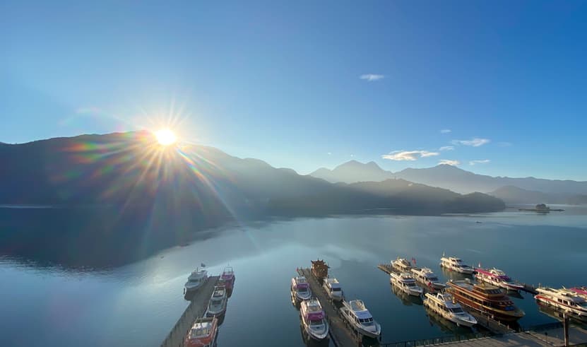 ทัวร์ไต้หวัน ไถจง ไทเป 4 วัน 3 คืน 2UTPE-CI302 ทะเลสาบสุริยันจันทรา อนุสรณ์สถานเจียงไคเช็ค ถนนโบราณจิ๋วเฟิ่น บิน CI (BKK)