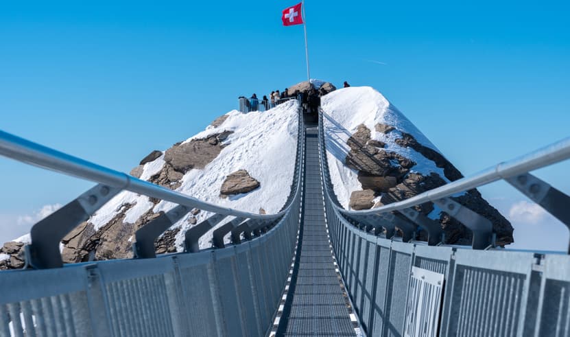 ทัวร์ยุโรป อิตาลี สวิส 7 วัน 4 คืน GO3MXP-EK032 ยอดเขากลาเซียร์ 3000 หอนาฬิกาดาราศาสตร์ สิงโตหินแกะสลัก บิน EK (BKK)