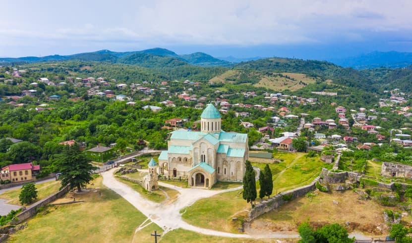 ทัวร์จอร์เจีย 8 วัน 5 คืน ZGBUS-2601TK ล่องเรือในทะเลดำชมอ่าวเมืองบาทูมี่ ย่านเมืองเก่า อัลฟาเบ็ททาวเวอร์ บิน TK (BKK)