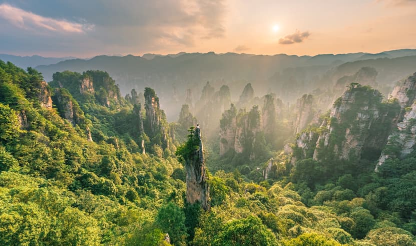 ทัวร์จีน ฉางชา 4 วัน 3 คืน CSXSL0326 พิพิธภัณฑ์ภาพเขียนหินทรายจวินเชิง ยอดเขาเทียนเหมินซาน เมืองโบราณฝูหรงเจิ้น บิน SL (DMK)