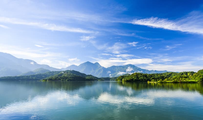 ทัวร์ไต้หวัน ไทเป 4 วัน 3 คืน VZ-TPE05 ล่องเรือทะเลสาบสุริยันจันทรา วัดพระถังซัมจั๋ง วัดเหวินหวู่ ชิมชาอู่หลง บิน VZ (BKK)