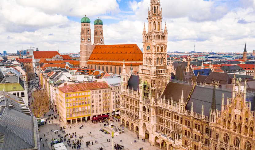 ทัวร์ยุโรป 8 วัน 5 คืน EEK159 ปราสาทปราก สวนมิราเมล ล่องเรือแม่น้ำดานูบ บิน EK377 (BKK)