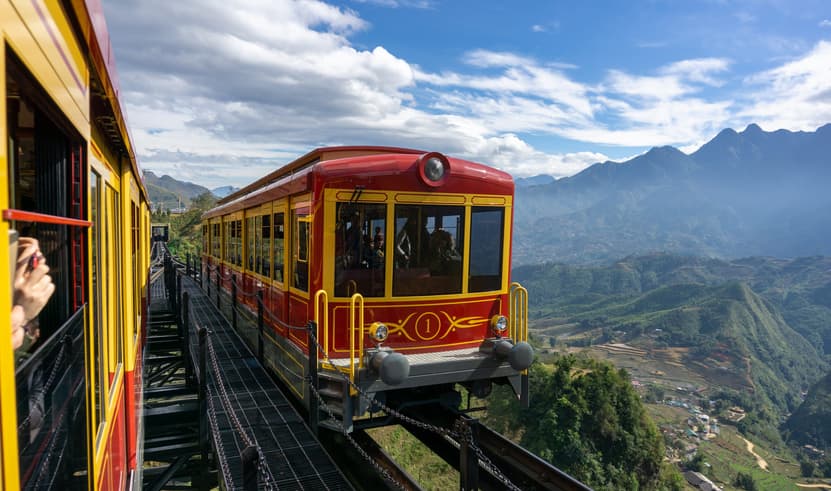 ทัวร์เวียดนาม ฮานอย ซาปา 5 วัน 4 คืน 62904 ยอดเขาฟานซีปัน วัดเฉินก๊วก ทะเลสาบคืนดาบ บิน VN (BKK)