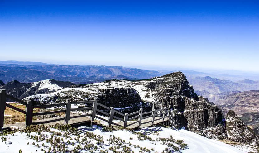 ทัวร์จีน คุนหมิง 5 วัน 4 คืน ZGKMG-2619MU ภูเขาหิมะมังกรหยก ทะเลสาบไป๋สุยเหอ ถนนคนเดินหนานผิงเจี่ย บิน MU (BKK)