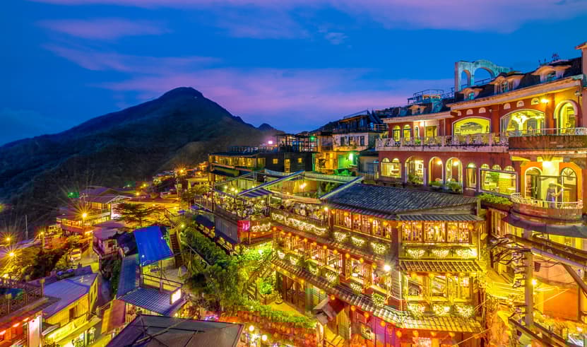 ทัวร์ไต้หวัน 5 วัน 3 คืน TPE59 หมู่บ้านปีศาจซีโถว ตลาดไถจง ล่องเรือทะเลสาบสุริยันจันทรา บิน VZ (BKK)