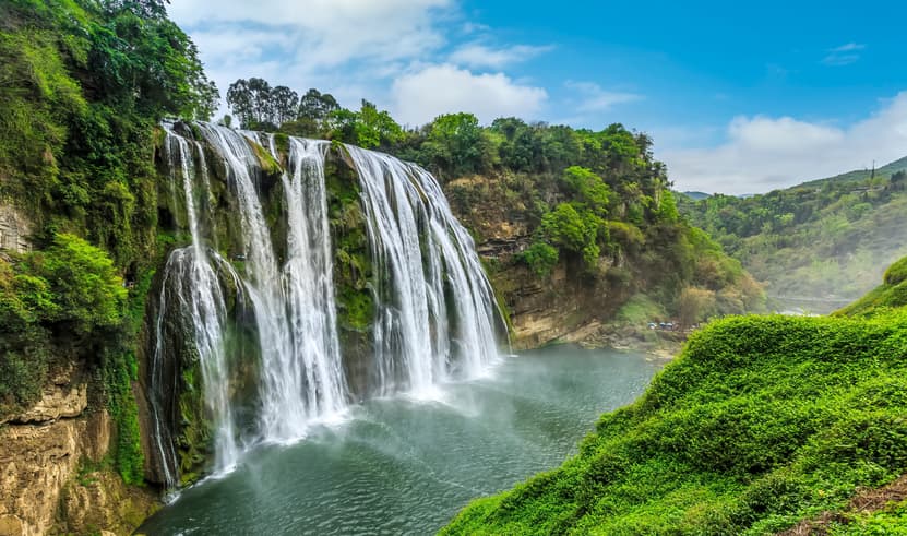 ทัวร์จีน กุ้ยโจว 6 วัน 5 คืน SHMUKMGKWE4 น้ำตกหวงกั๋วซู่ อุทยานเทียนซิงเฉีย อุทยานเสี่ยวชีโขง อุทยานต้าชีโขง บิน MU