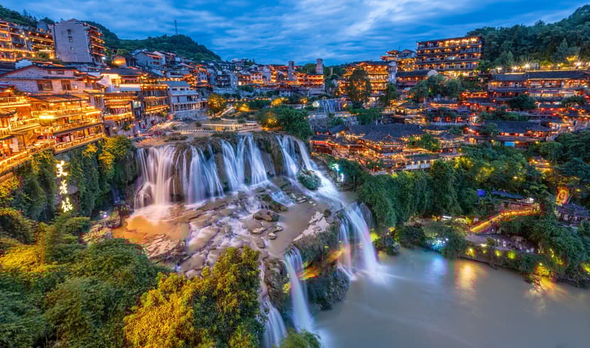 ทัวร์จีน จางเจียเจี้ย 6 วัน 5 คืน MTWT260020 ประตูสวรรค์ เขาอวตาร เมืองโบราณฝูหรงเจิ้น เมืองโบราณฟ่งหวง บิน 9H