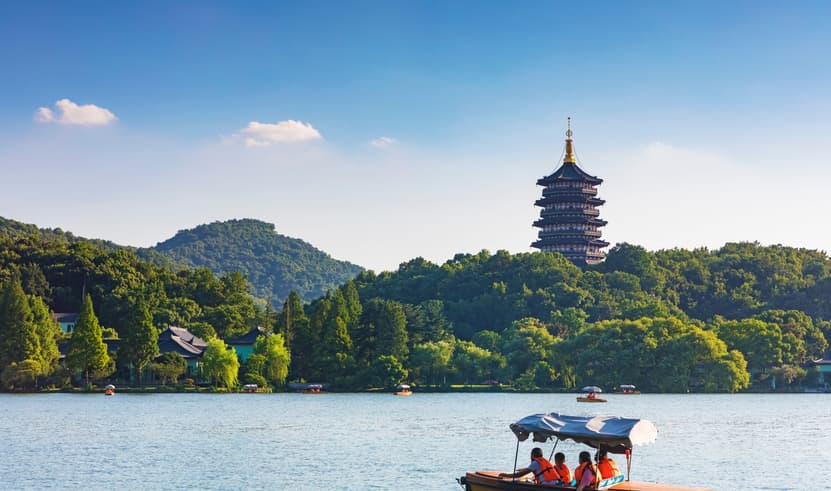 ทัวร์จีน ปักกิ่ง 5 วัน 4 คืน BT-HGH13_GJ หาดไว่ทาน ถนนคนเดินหูปิน ดิสนีย์แลนด์เต็มวับิน GJ(BKK)