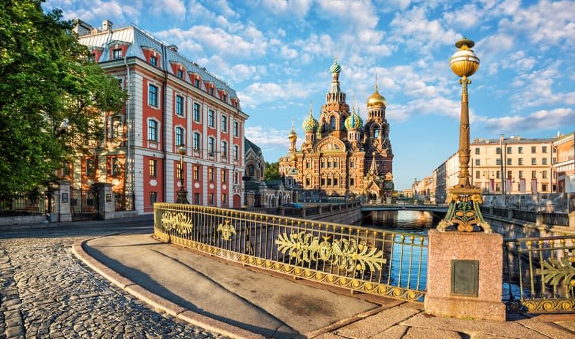 ทัวร์รัสเซีย 8 วัน 5 คืน REK06 ชมการแสดงละครสัตว์ พระราชวังแคทเธอรีน โบสถ์หยดเลือด บิน EK (BKK)