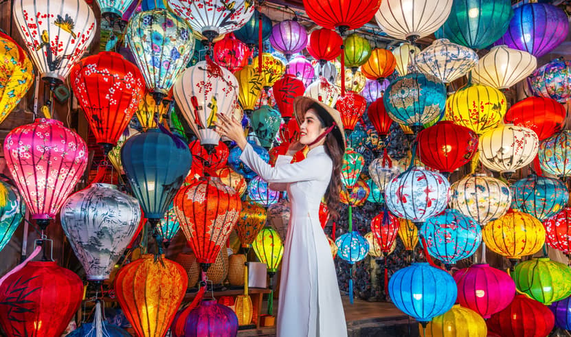 ทัวร์เวียดนาม ดานัง ฮอยอัน 4 วัน 3 คืน CVZD22 มาริน่าคาเฟ่ ล่องเรืกระด้ง พักบานาฮิลล์ 1 คืน บิน VZ (BKK)