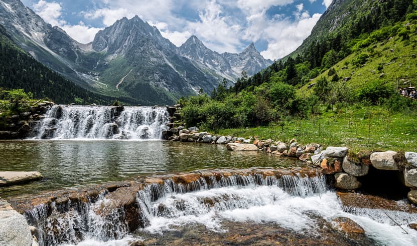 ทัวร์จีน เฉิงตู 5 วัน 4 คืน MTWT260134 อุทยานเขาสี่ดรุณี อุทยานปี้เผิงโกว สะพานหนานเฉียว วัดต้าฉือ บิน VZ (BKK)