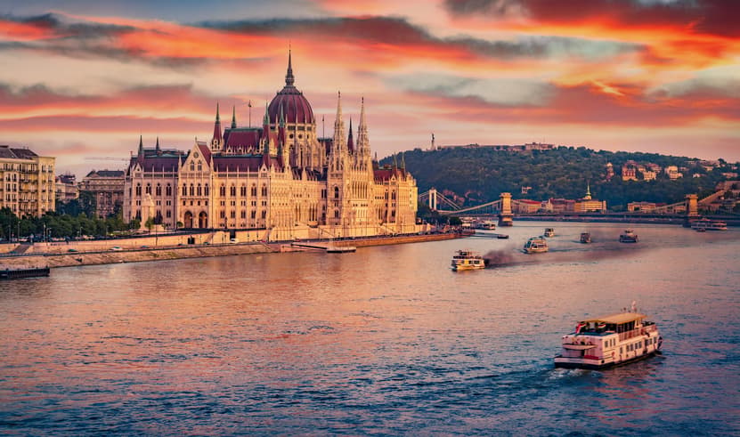ทัวร์ยุโรป เยอรมนี ออสเตรีย เช็ก สโลวาเกีย ฮังการี 8 วัน 6 คืน BT-EUR24_EK เยือนพระราชวัง ล่องเรือแม่น้ำดานูบ เที่ยวย่านเมืองเก่า บิน EK (BKK)