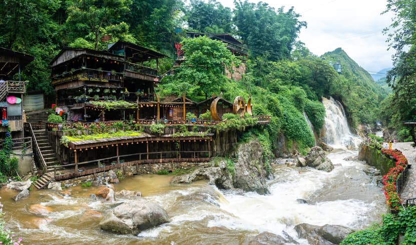 ทัวร์เวียดนาม ฮานอย ซาปา 4 วัน 3 คืน 2UCNXHAN-FD001 สพานแสงอาทิตย์ หมู่บ้านกั๊ตกั๊ต ยอดเขาฟาซิปัน บิน FD (CNX)