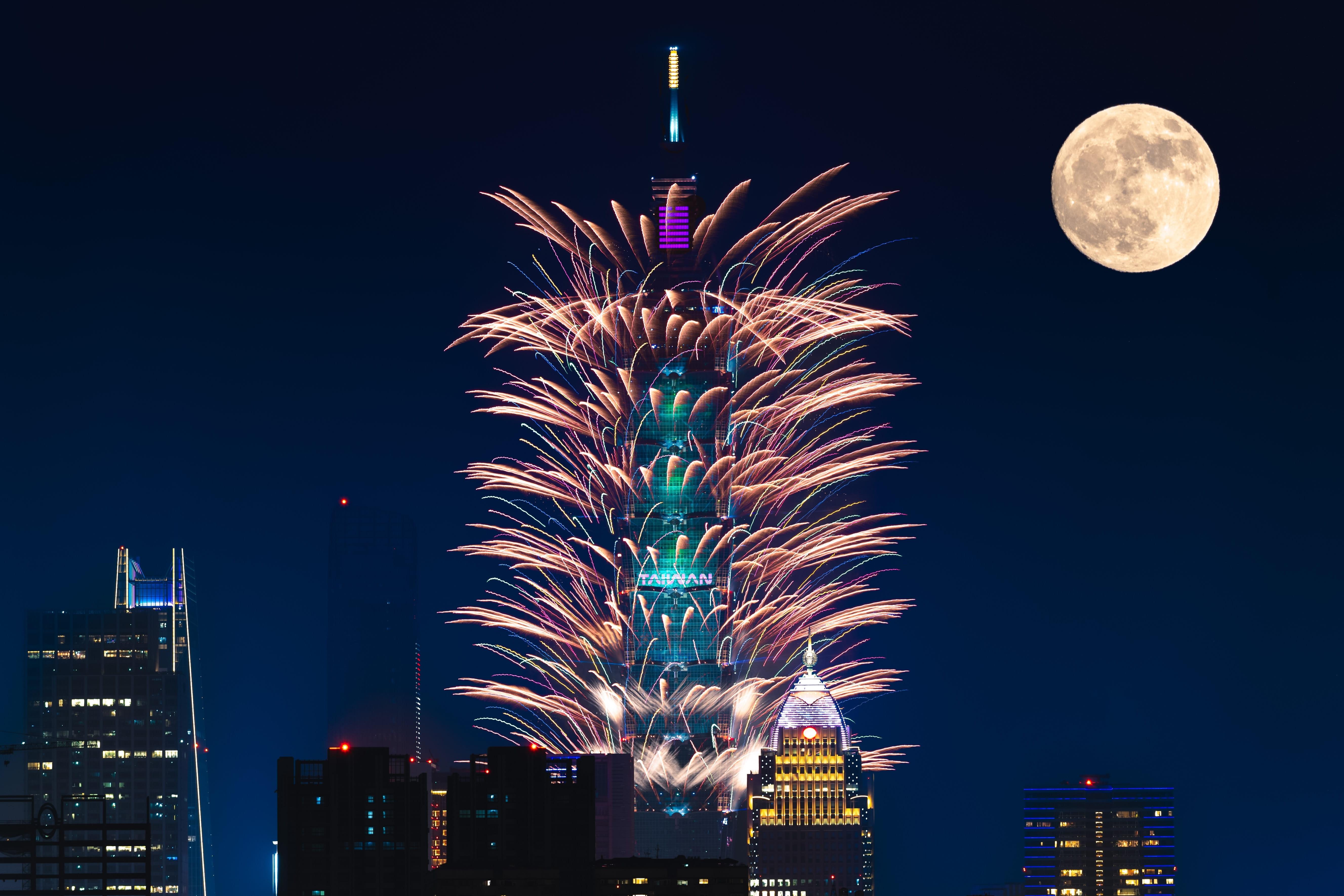 นับถอยหลัง ร่วมเค้าท์ดาวน์ ดูพลุสุดอลังที่ไต้หวัน!!!!