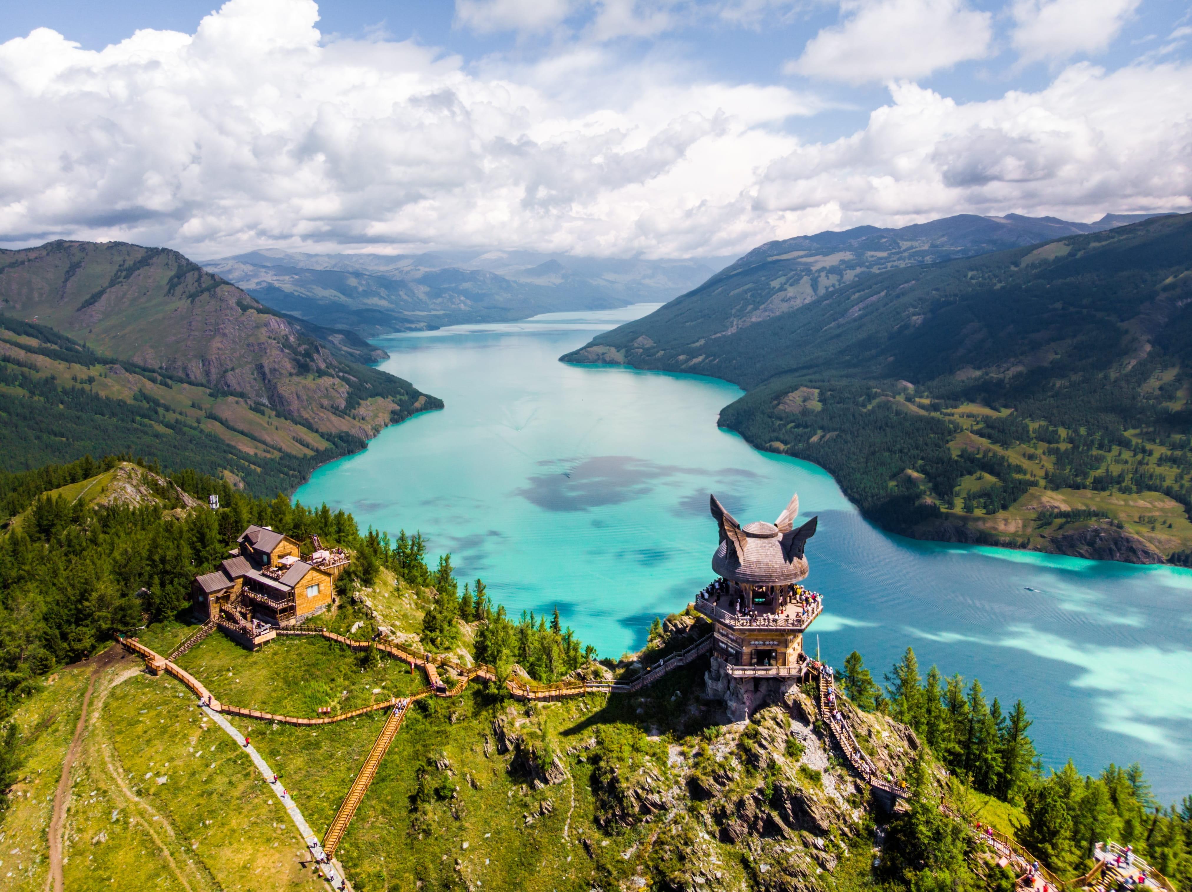 5 พิกัดชมความสวยงามของทะเลสาบคานาสือ  ประเทศจีน