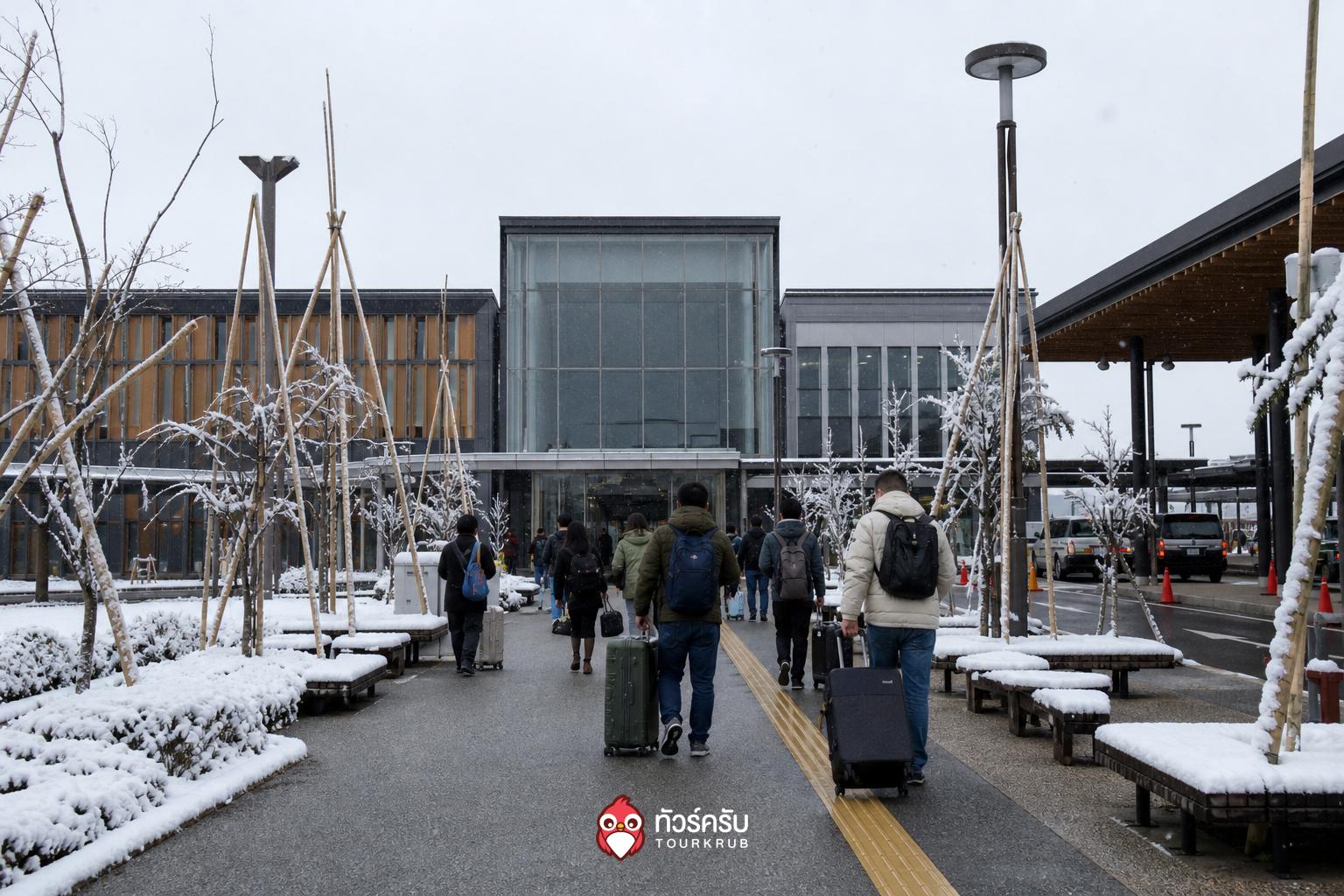 ชิราคาวาโกะหน้าหนาว สถานีทาคายามะ (Takayama Station)