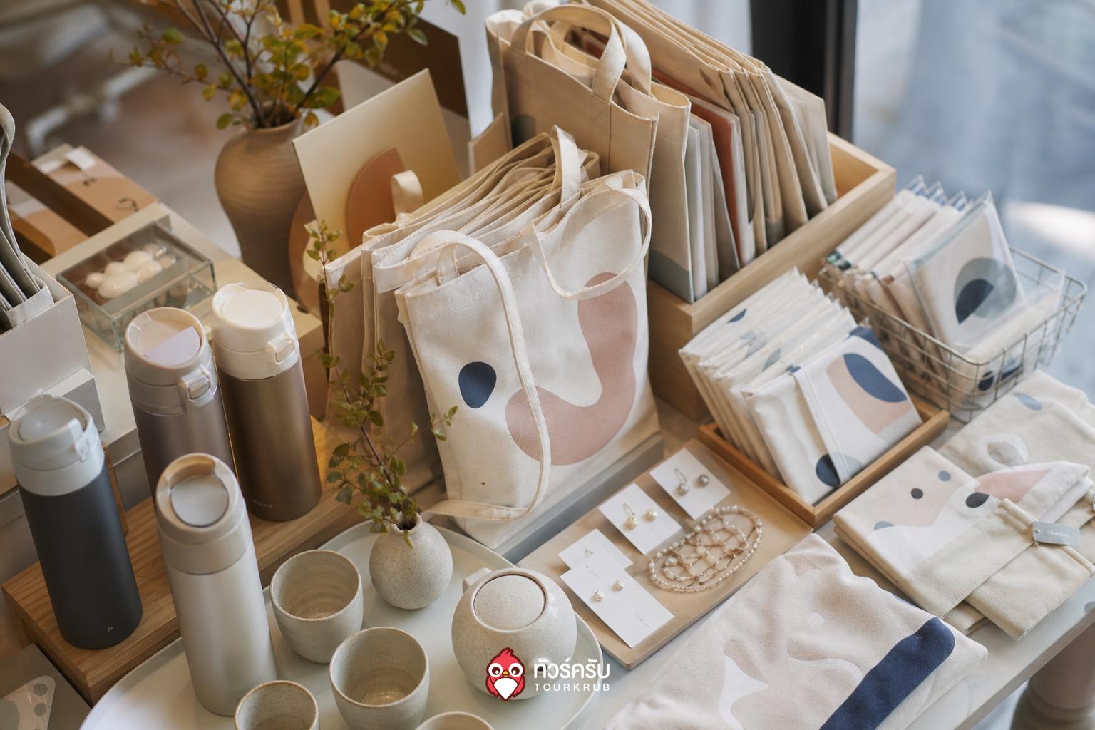 ของฝากเกาหลี แก้วน้ำและของใช้ดีไซน์เกาหลี (Korean Lifestyle Goods)