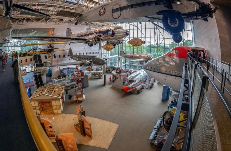 พิพิธภัณฑ์เครื่องบินและยานอวกาศ 