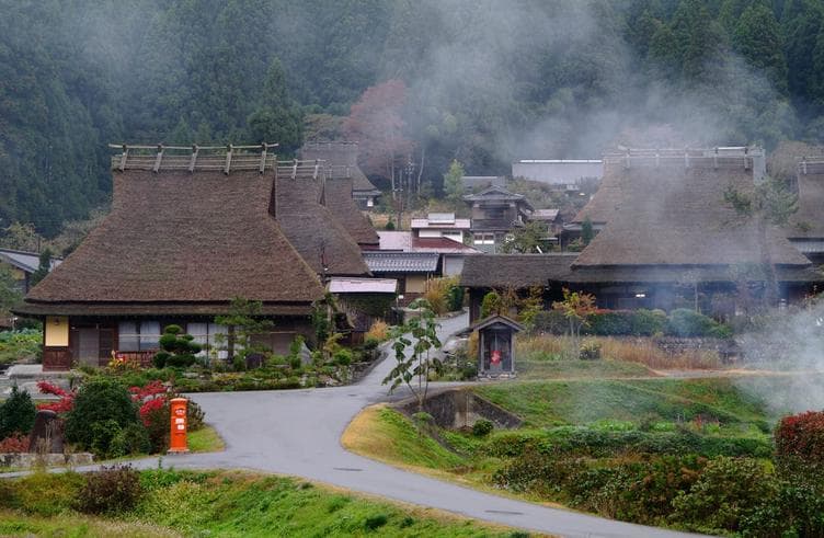 หมู่บ้านคายาบูกิโนซาโตะ