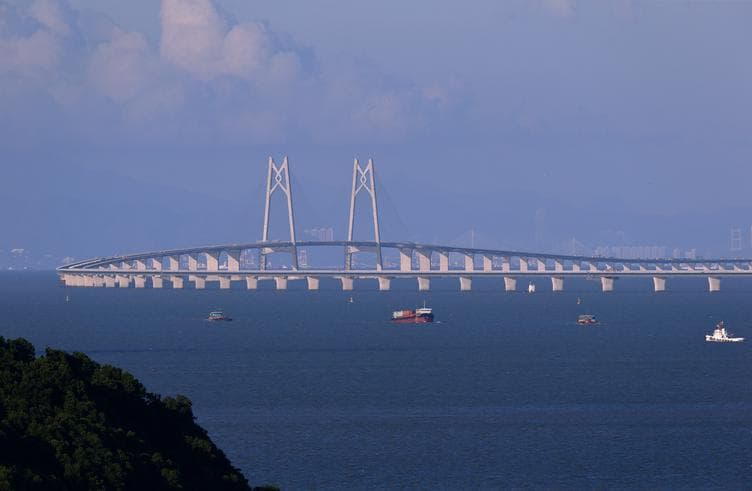 สะพานข้ามทะเล ฮ่องกง-จูไห่-มาเก๊า  